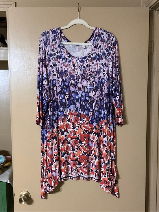 LOGO by Lori Goldstein Tops - LOGO by Lori Goldstein Floral Asymmetrical Tunic